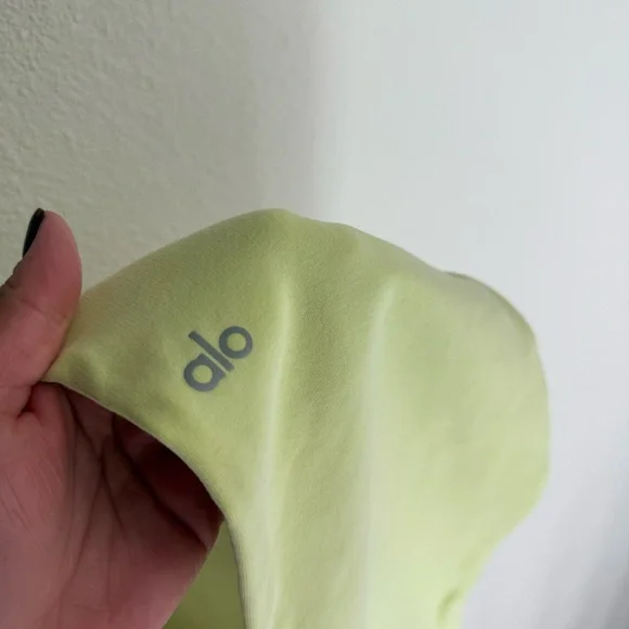 Alo Light Green Yellow Sweet Pants Size Medium - Picture 4 of 4